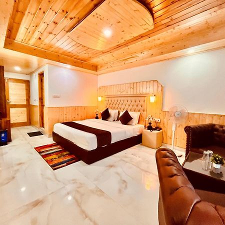 Himalayan Hill Queen Resort, Manali M98160-43400 Exterior foto