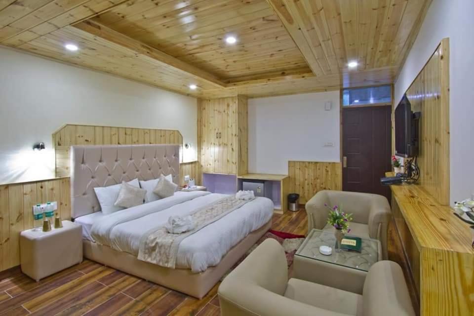 Himalayan Hill Queen Resort, Manali M98160-43400 Exterior foto