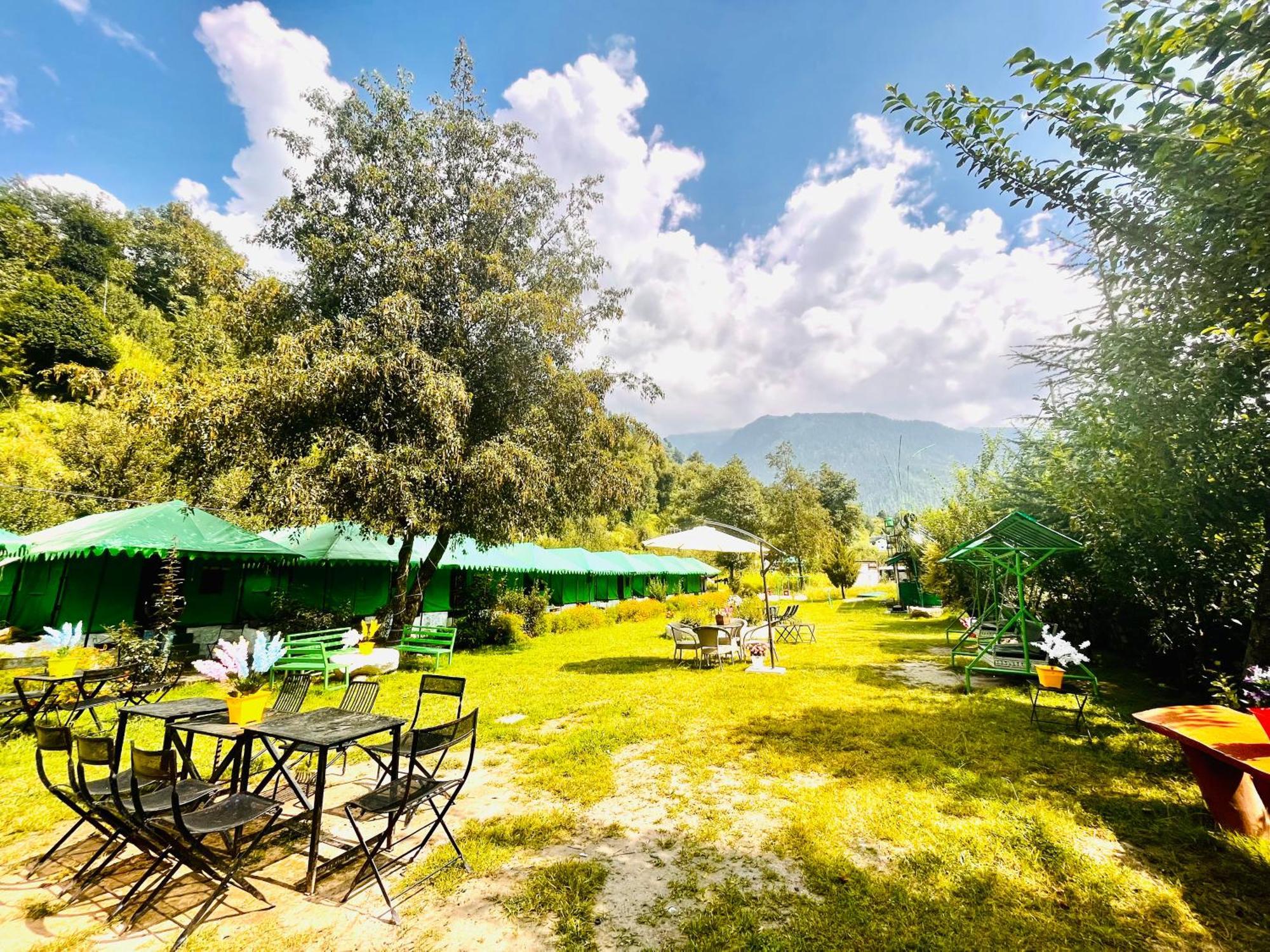Himalayan Hill Queen Resort, Manali M98160-43400 Exterior foto