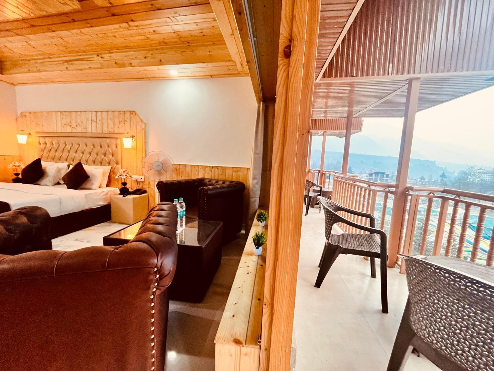 Himalayan Hill Queen Resort, Manali M98160-43400 Exterior foto