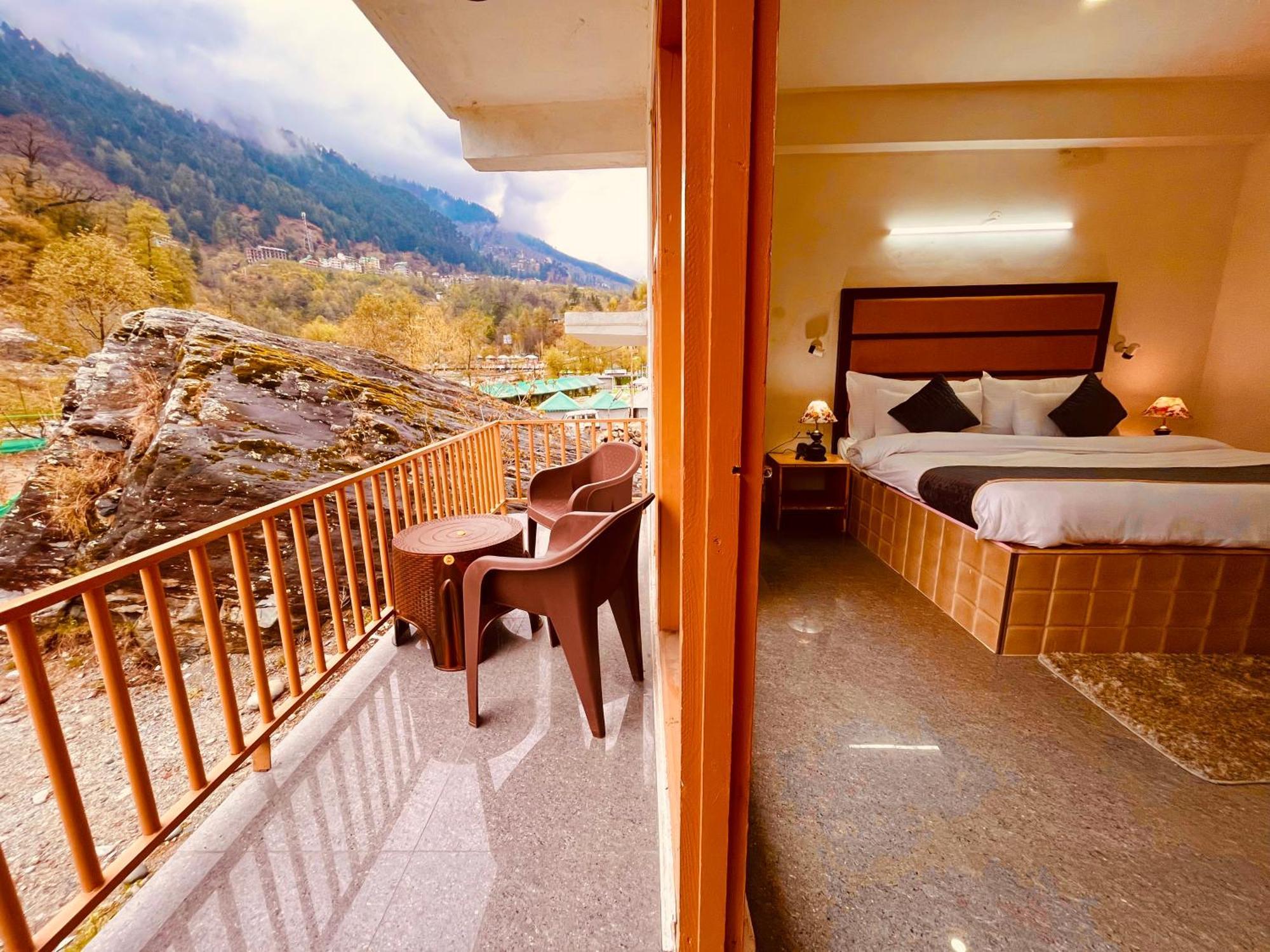 Himalayan Hill Queen Resort, Manali M98160-43400 Exterior foto